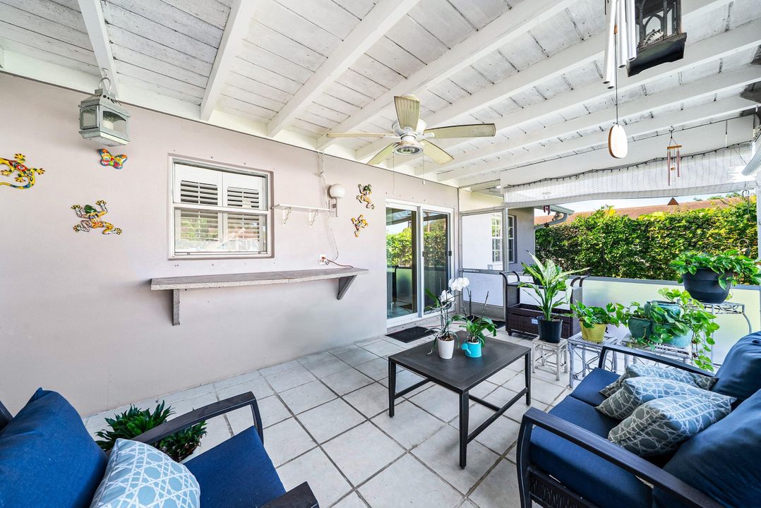 Active With Contract: $599,000 (3 beds, 2 baths, 1693 Square Feet)