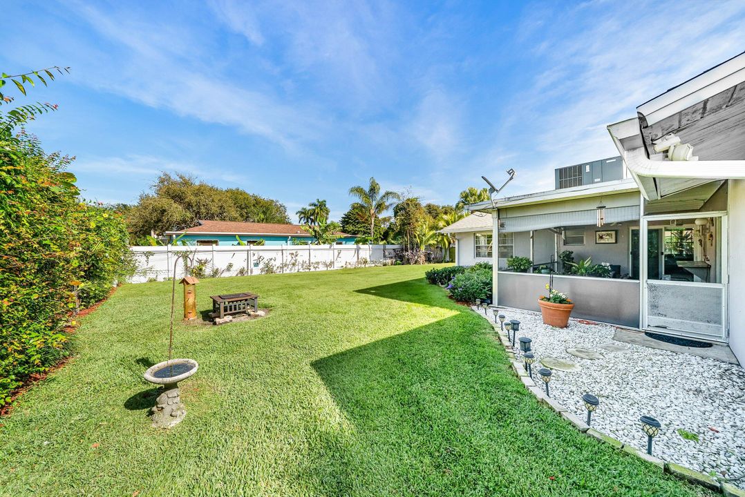 Active With Contract: $599,000 (3 beds, 2 baths, 1693 Square Feet)