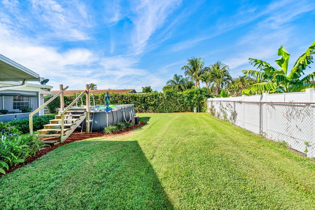 Active With Contract: $599,000 (3 beds, 2 baths, 1693 Square Feet)