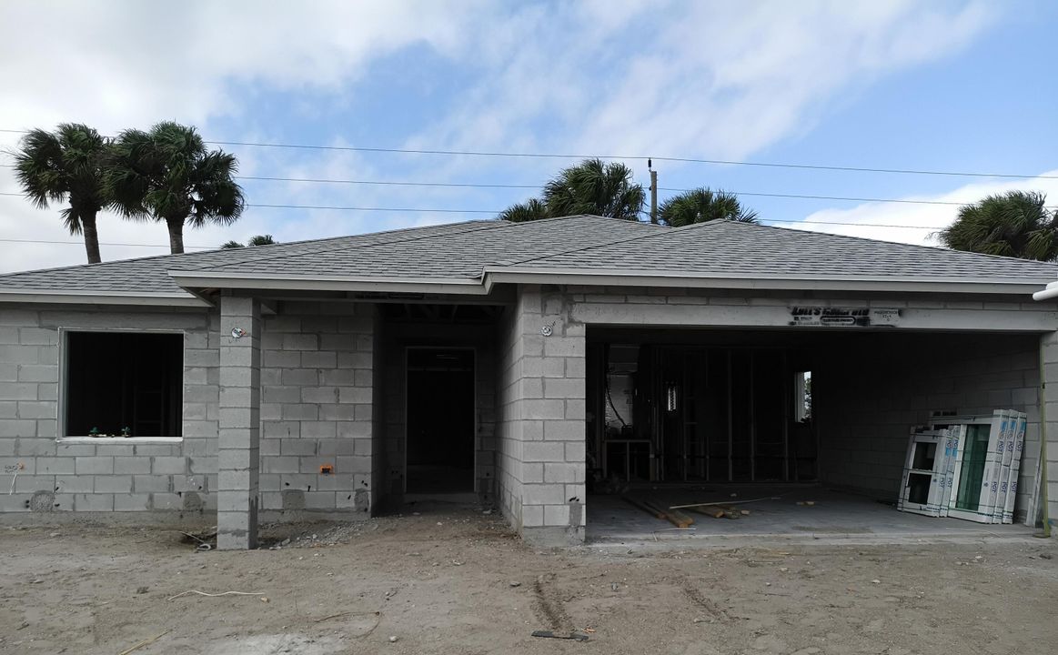 For Sale: $329,900 (2 beds, 2 baths, 1148 Square Feet)