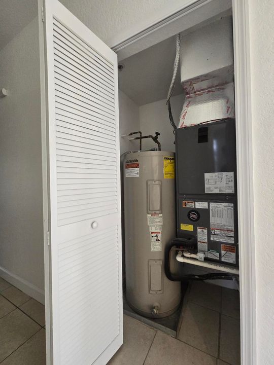 For Sale: $239,900 (3 beds, 2 baths, 1457 Square Feet)