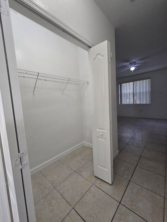 For Sale: $239,900 (3 beds, 2 baths, 1457 Square Feet)