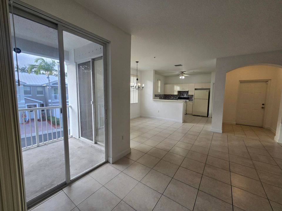 For Sale: $239,900 (3 beds, 2 baths, 1457 Square Feet)