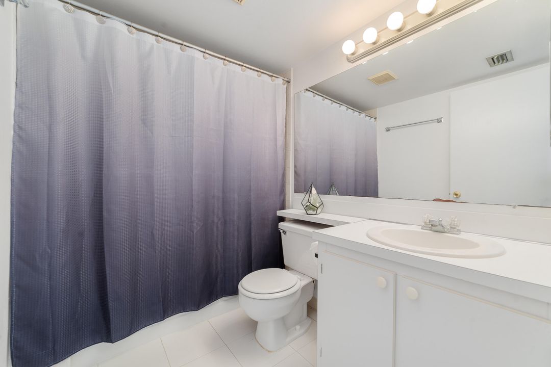 For Sale: $199,500 (2 beds, 2 baths, 1104 Square Feet)