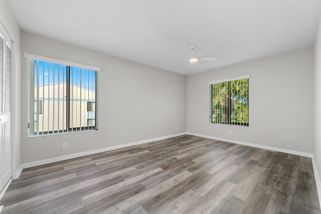 For Sale: $199,500 (2 beds, 2 baths, 1104 Square Feet)