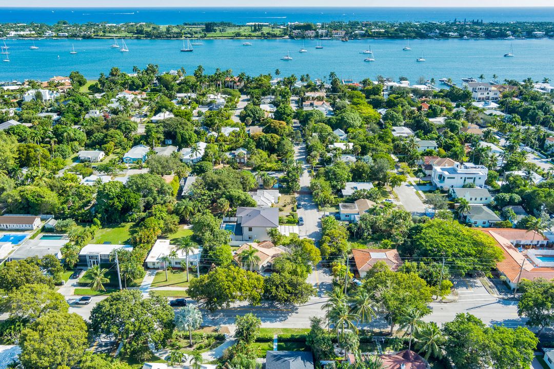 En Venta: $3,950,000 (4 camas, 5 baños, 4400 Pies cuadrados)