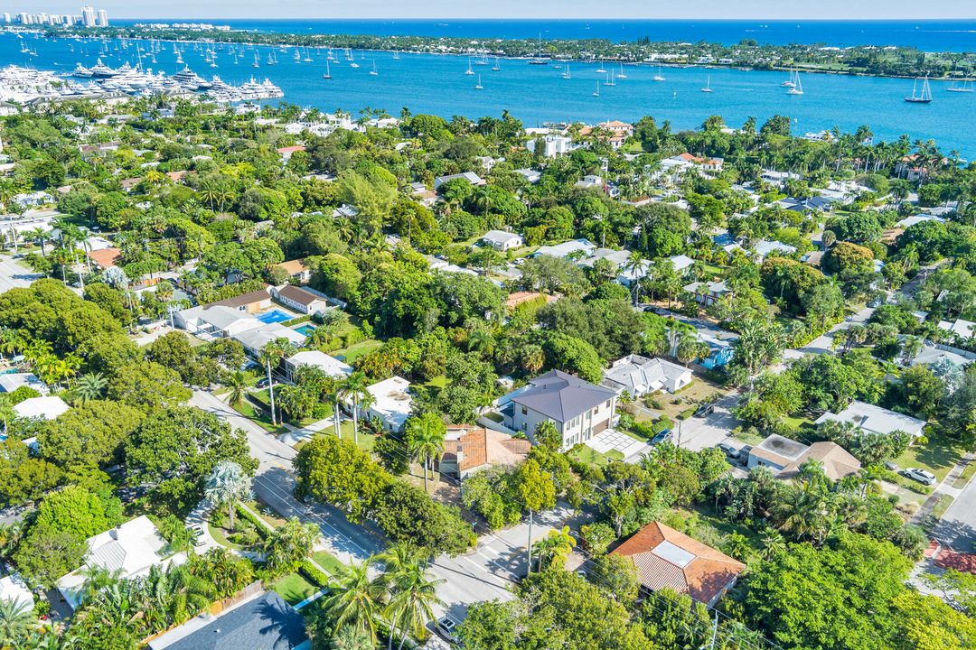 En Venta: $3,950,000 (4 camas, 5 baños, 4400 Pies cuadrados)