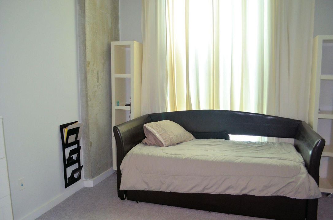 For Rent: $3,150 (2 beds, 2 baths, 1083 Square Feet)