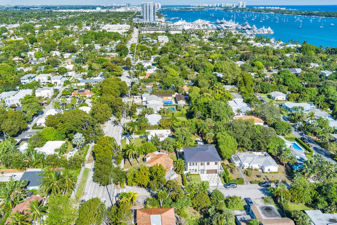 En Venta: $3,950,000 (4 camas, 5 baños, 4400 Pies cuadrados)