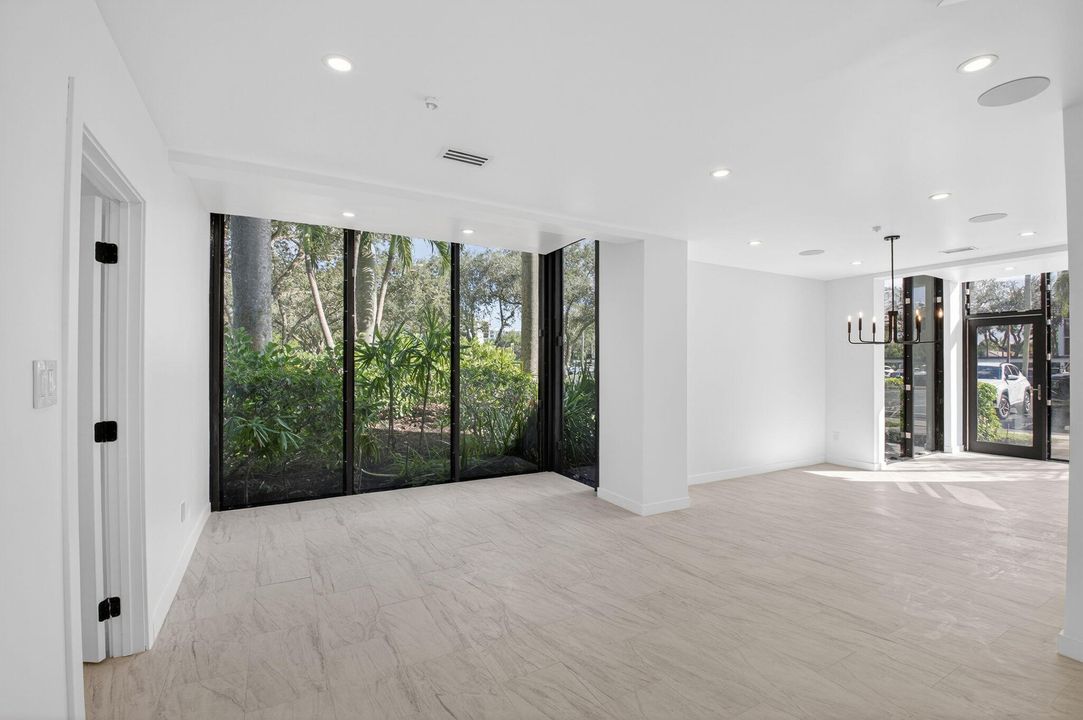 На продажу: $649,000 (2 спален, 2 ванн, 1255 Квадратных фут)