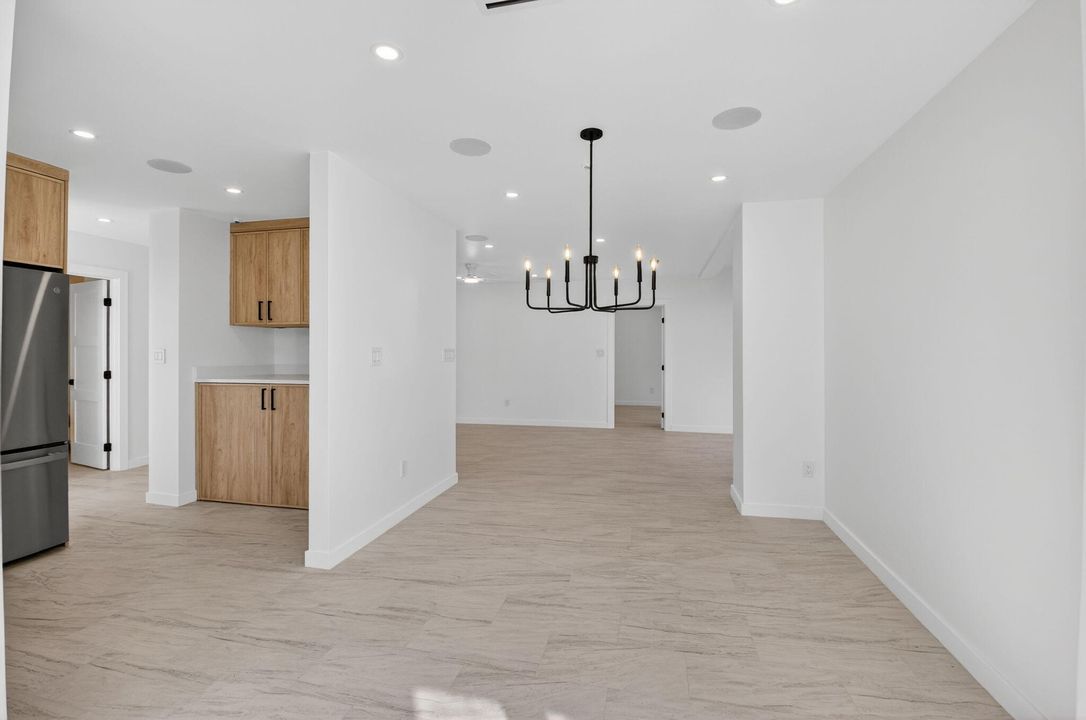 На продажу: $649,000 (2 спален, 2 ванн, 1255 Квадратных фут)