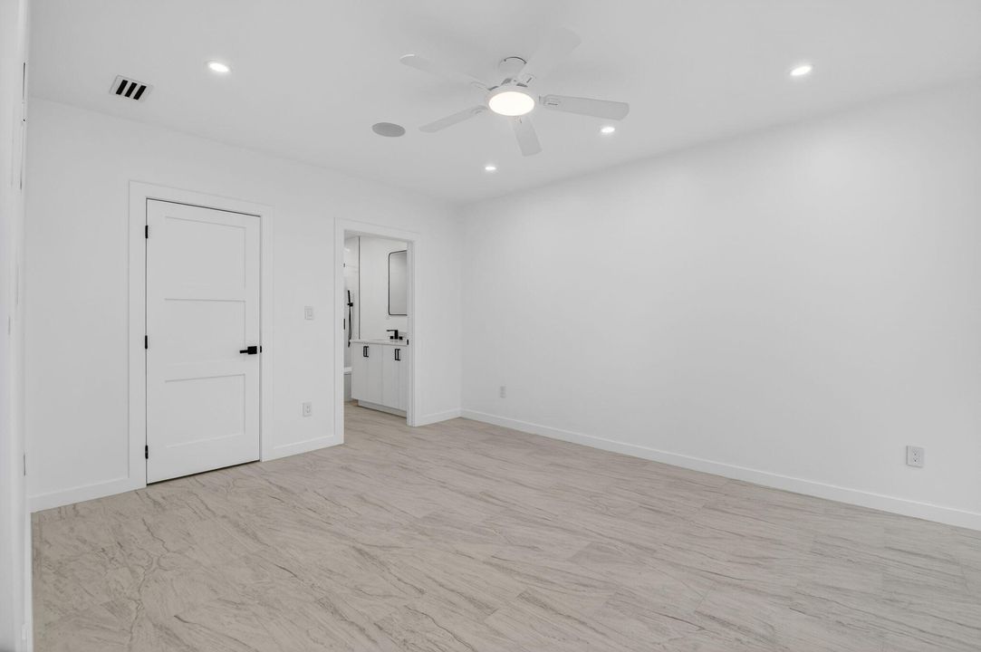 На продажу: $649,000 (2 спален, 2 ванн, 1255 Квадратных фут)