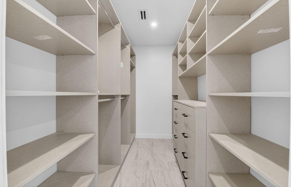 На продажу: $649,000 (2 спален, 2 ванн, 1255 Квадратных фут)