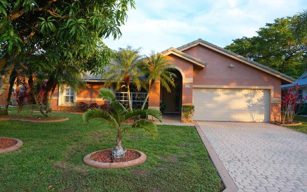 待售: $650,000 (3 贝兹, 2 浴室, 2178 平方英尺)