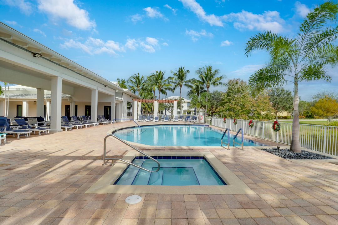 待售: $820,000 (3 贝兹, 2 浴室, 2467 平方英尺)