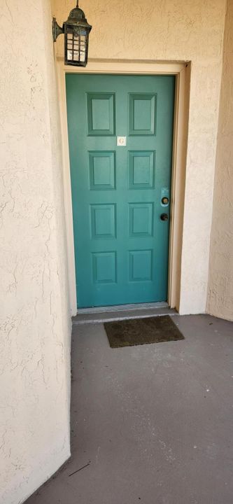 For Rent: $1,300 (1 beds, 1 baths, 400 Square Feet)