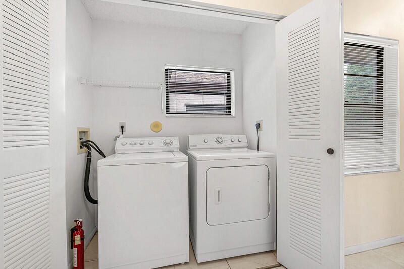 For Rent: $3,900 (3 beds, 2 baths, 1773 Square Feet)