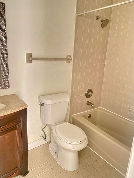 出租: $2,700 (2 贝兹, 2 浴室, 1342 平方英尺)