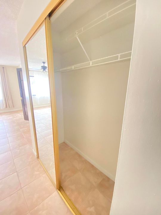 出租: $2,700 (2 贝兹, 2 浴室, 1342 平方英尺)