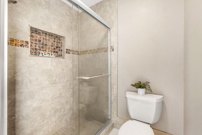 For Rent: $3,900 (3 beds, 2 baths, 1773 Square Feet)