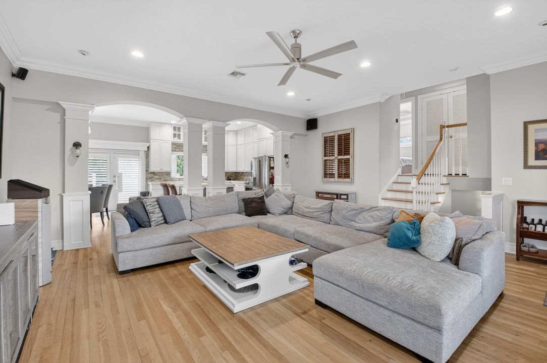 На продажу: $1,445,000 (3 спален, 2 ванн, 2244 Квадратных фут)