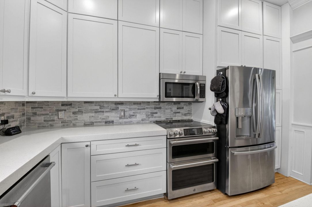 На продажу: $1,445,000 (3 спален, 2 ванн, 2244 Квадратных фут)