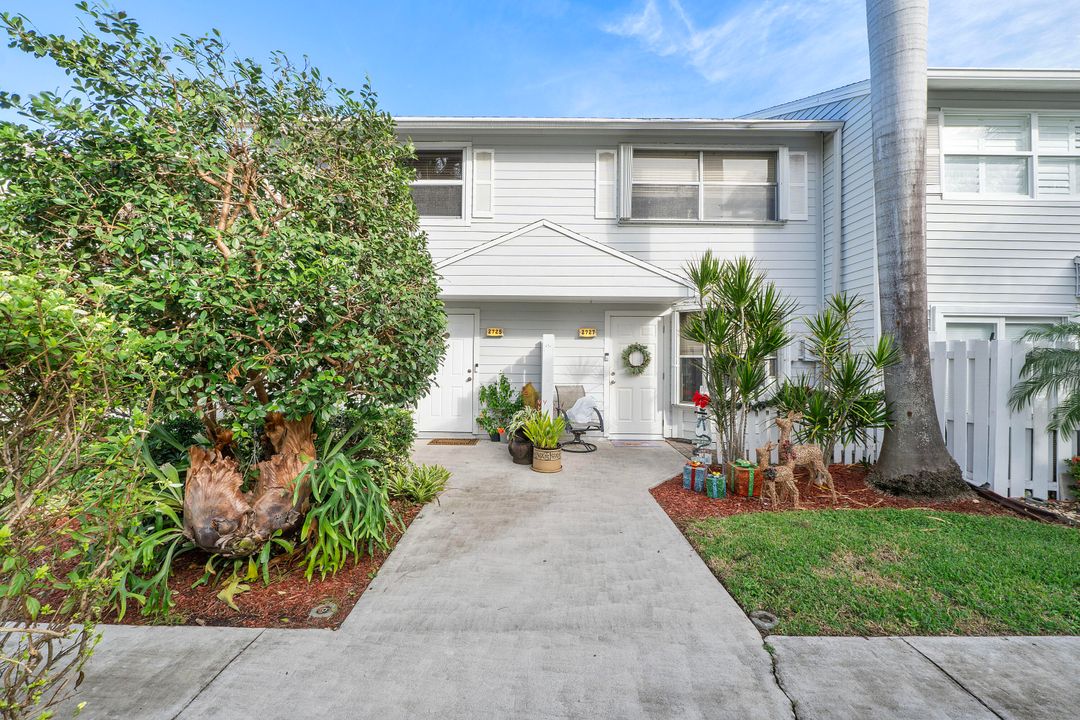 В аренду: $3,250 (2 спален, 2 ванн, 1018 Квадратных фут)