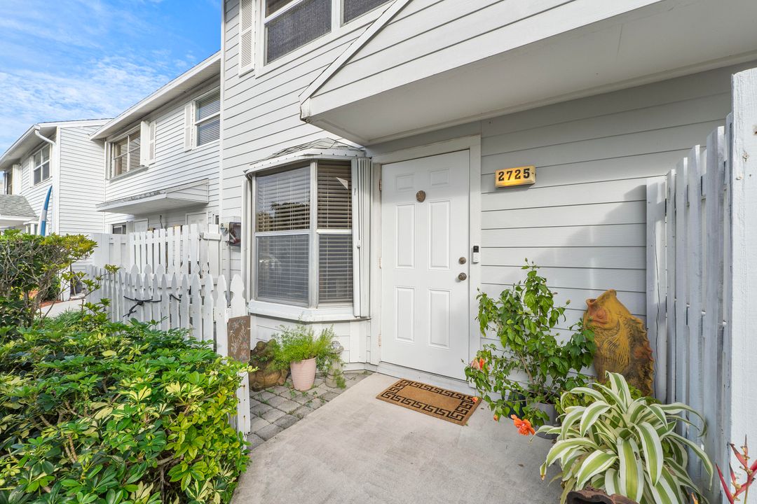 В аренду: $3,250 (2 спален, 2 ванн, 1018 Квадратных фут)