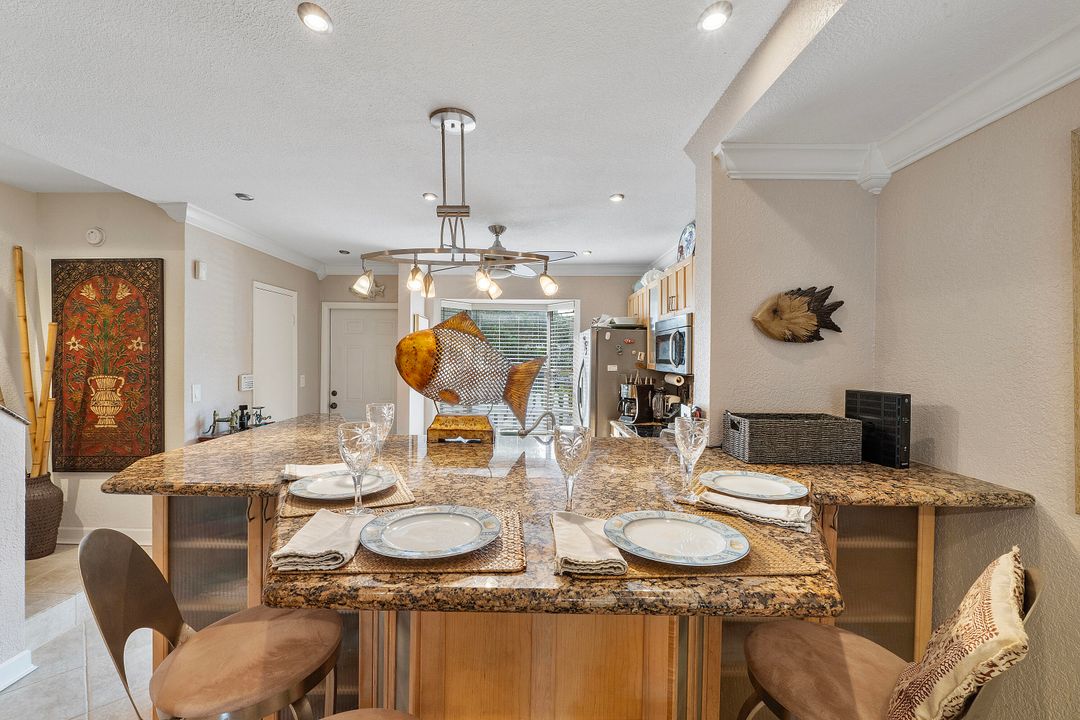 В аренду: $3,250 (2 спален, 2 ванн, 1018 Квадратных фут)