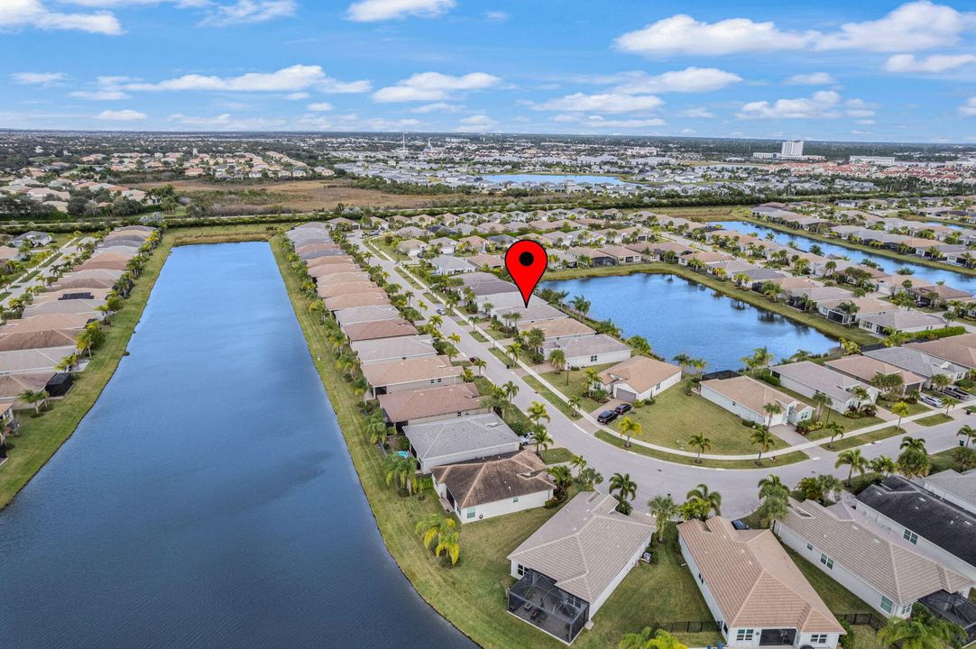 For Sale: $480,000 (2 beds, 2 baths, 1508 Square Feet)