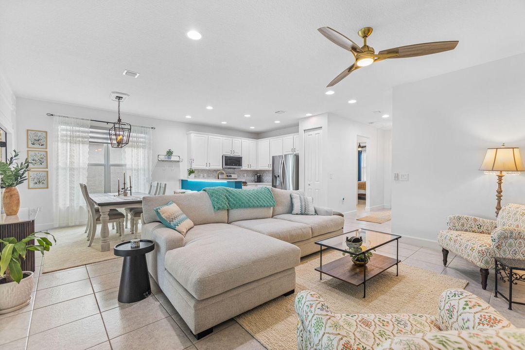 For Sale: $480,000 (2 beds, 2 baths, 1508 Square Feet)