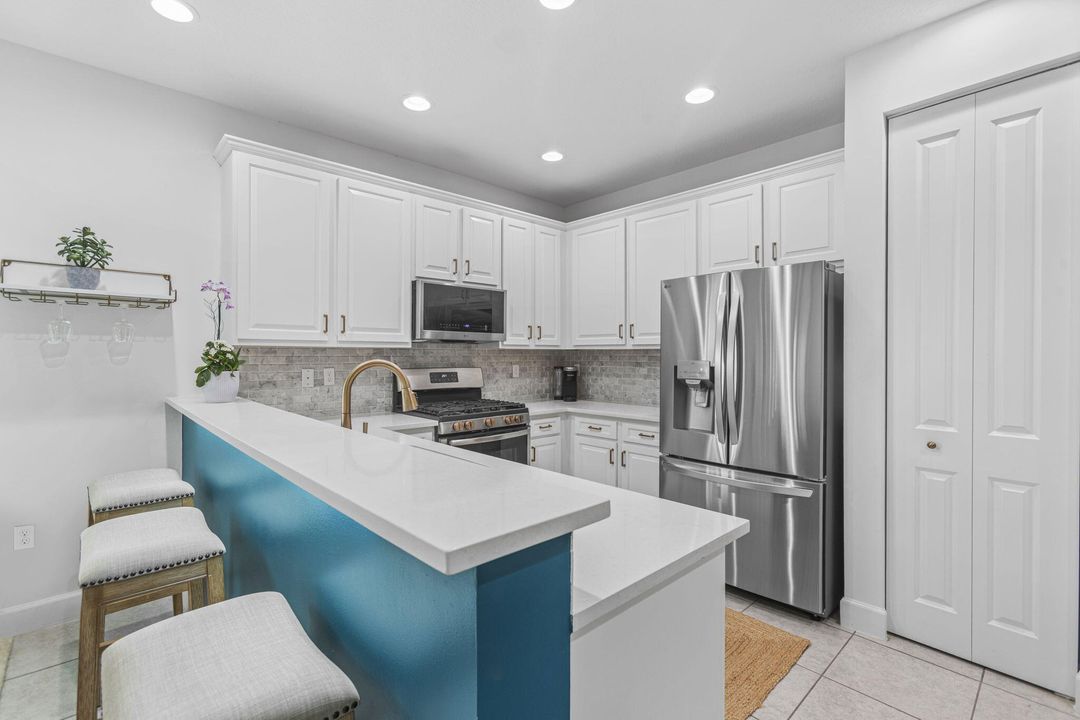 For Sale: $480,000 (2 beds, 2 baths, 1508 Square Feet)