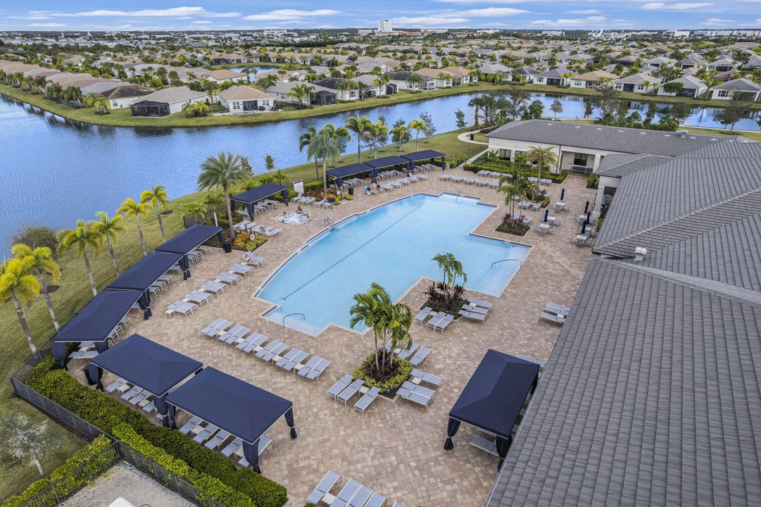 For Sale: $480,000 (2 beds, 2 baths, 1508 Square Feet)