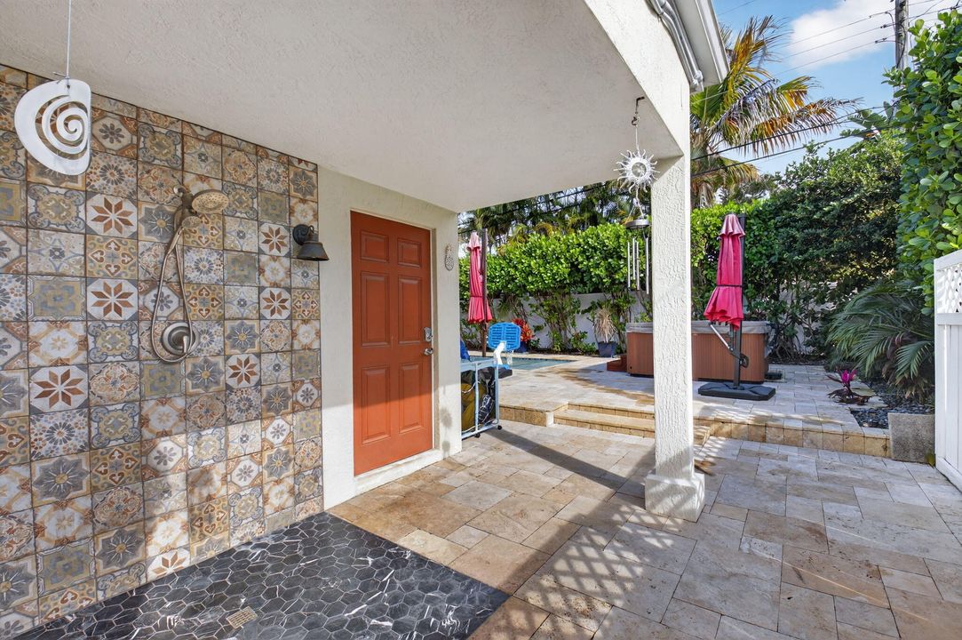 На продажу: $1,445,000 (3 спален, 2 ванн, 2244 Квадратных фут)