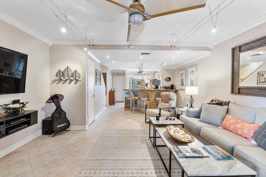 В аренду: $3,250 (2 спален, 2 ванн, 1018 Квадратных фут)