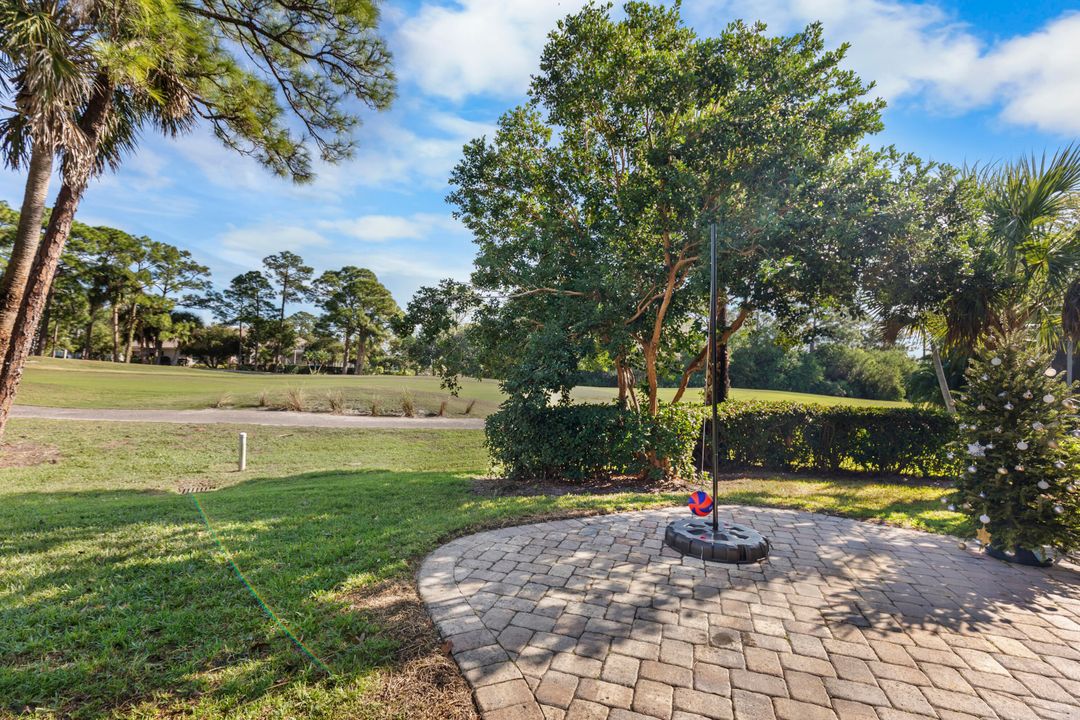 For Rent: $3,400 (3 beds, 2 baths, 2430 Square Feet)