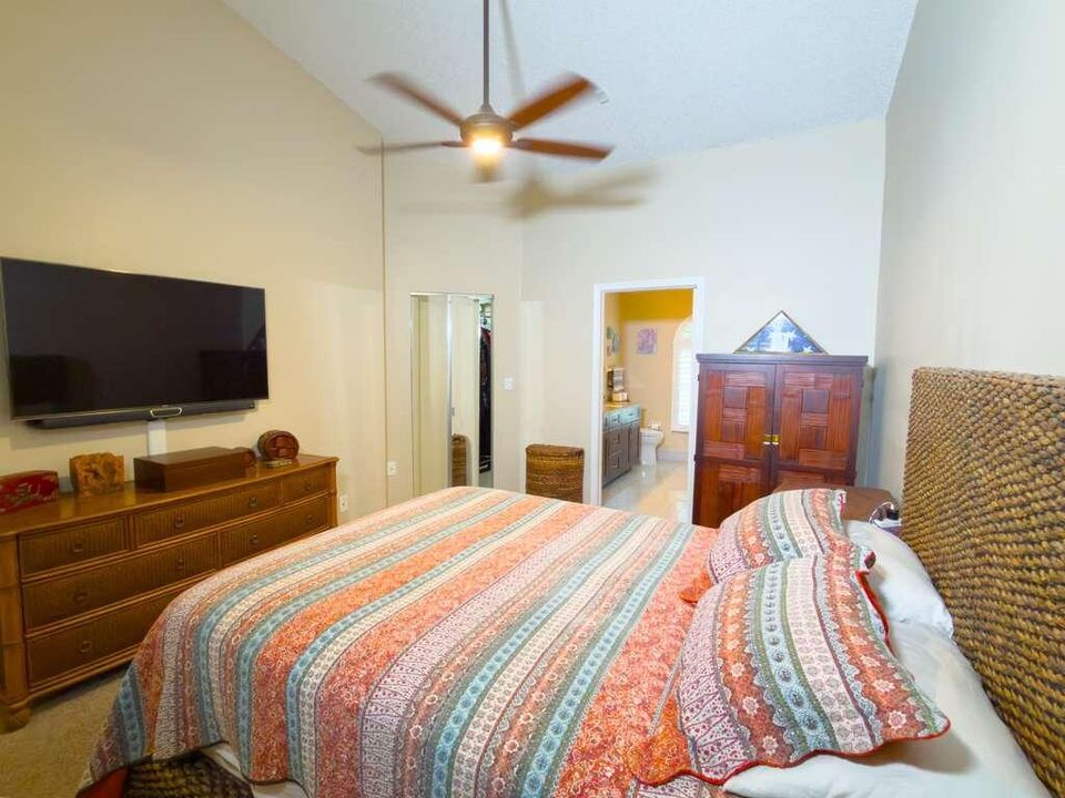 待售: $650,000 (3 贝兹, 2 浴室, 2178 平方英尺)