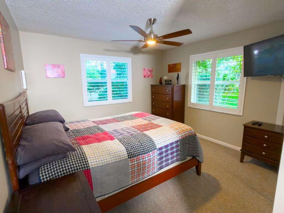 待售: $650,000 (3 贝兹, 2 浴室, 2178 平方英尺)