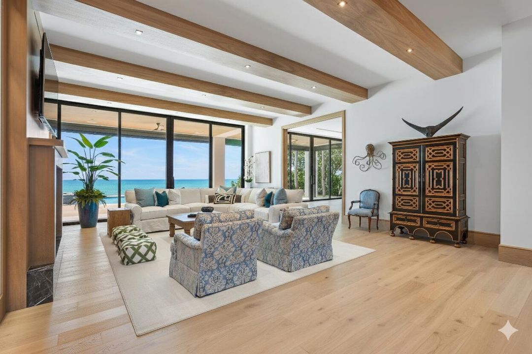 На продажу: $85,000,000 (8 спален, 10 ванн, 19023 Квадратных фут)