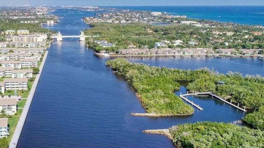 На продажу: $145,000 (1 спален, 1 ванн, 570 Квадратных фут)