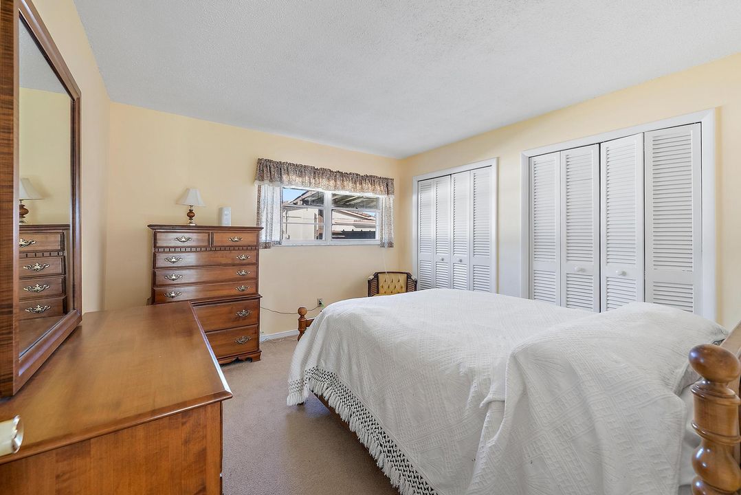 合同活跃: $530,000 (3 贝兹, 2 浴室, 1668 平方英尺)