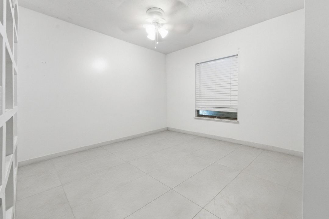 待售: $284,600 (3 贝兹, 2 浴室, 1000 平方英尺)