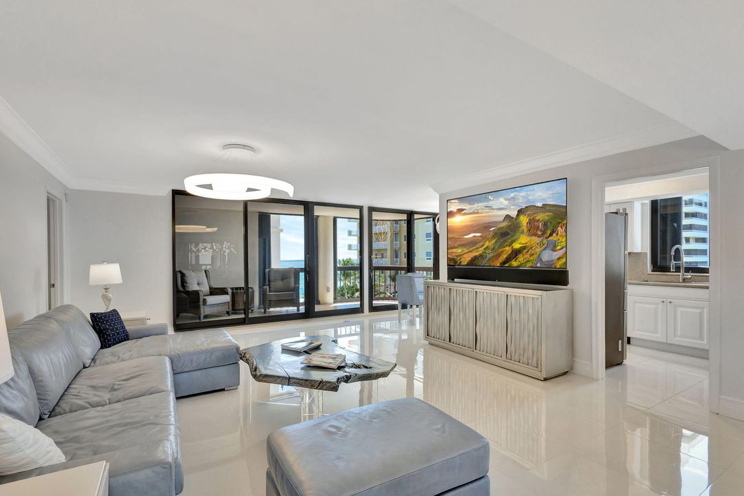 待售: $649,000 (2 贝兹, 2 浴室, 1532 平方英尺)