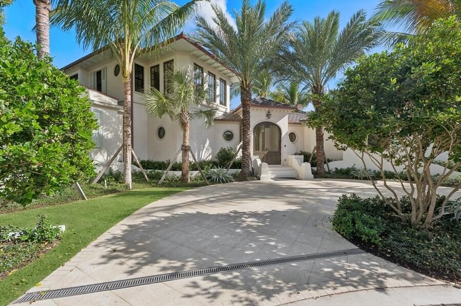 Recently Sold: $21,500,000 (5 beds, 6 baths, 5910 Square Feet)