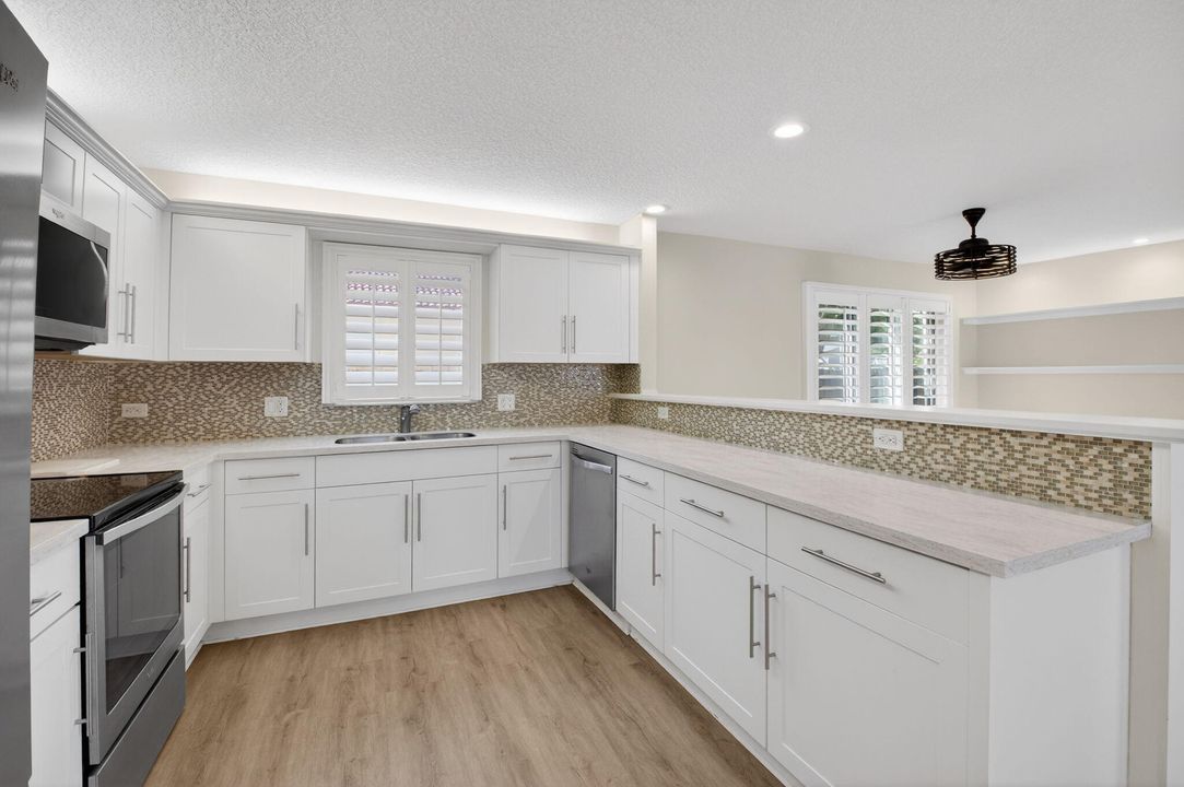 На продажу: $986,000 (3 спален, 2 ванн, 2152 Квадратных фут)