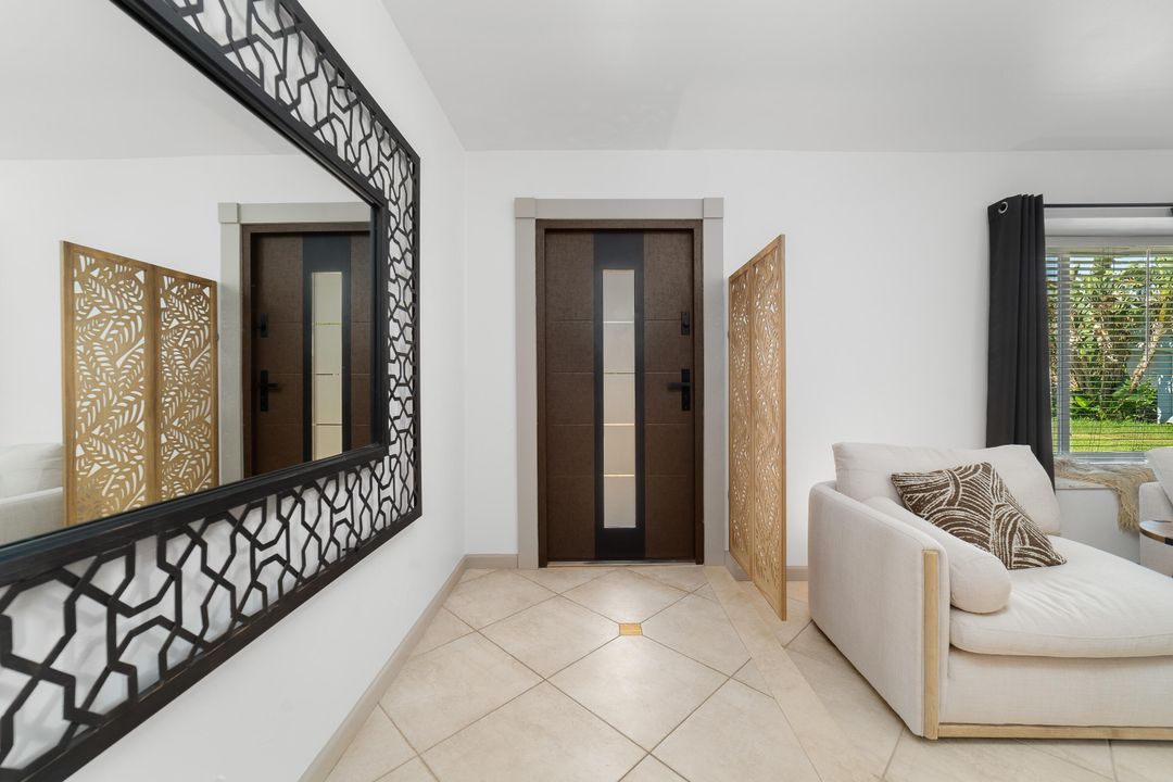 En Venta: $875,000 (3 camas, 2 baños, 2201 Pies cuadrados)