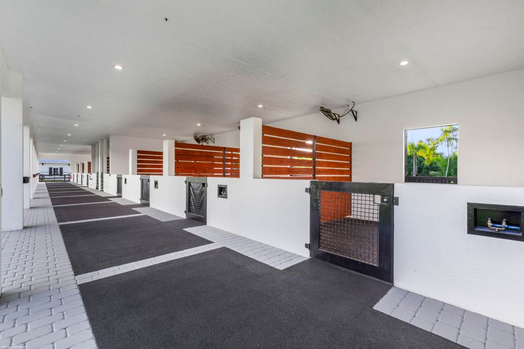 待售: $12,000,000 (7 贝兹, 7 浴室, 5997 平方英尺)