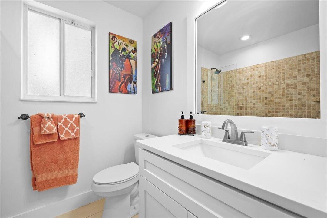 For Rent: $4,000 (3 beds, 2 baths, 2200 Square Feet)