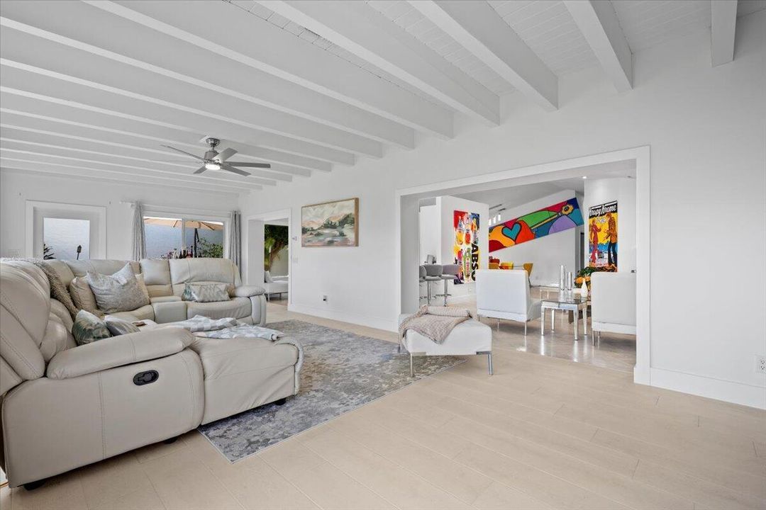 For Rent: $4,000 (3 beds, 2 baths, 2200 Square Feet)