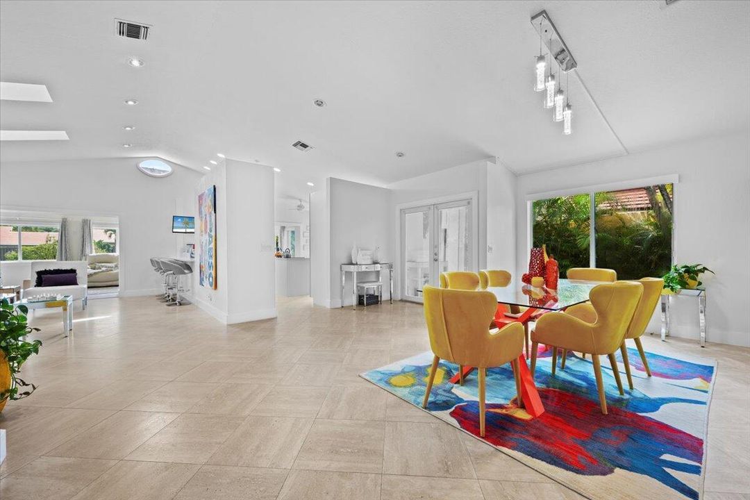 For Rent: $4,000 (3 beds, 2 baths, 2200 Square Feet)